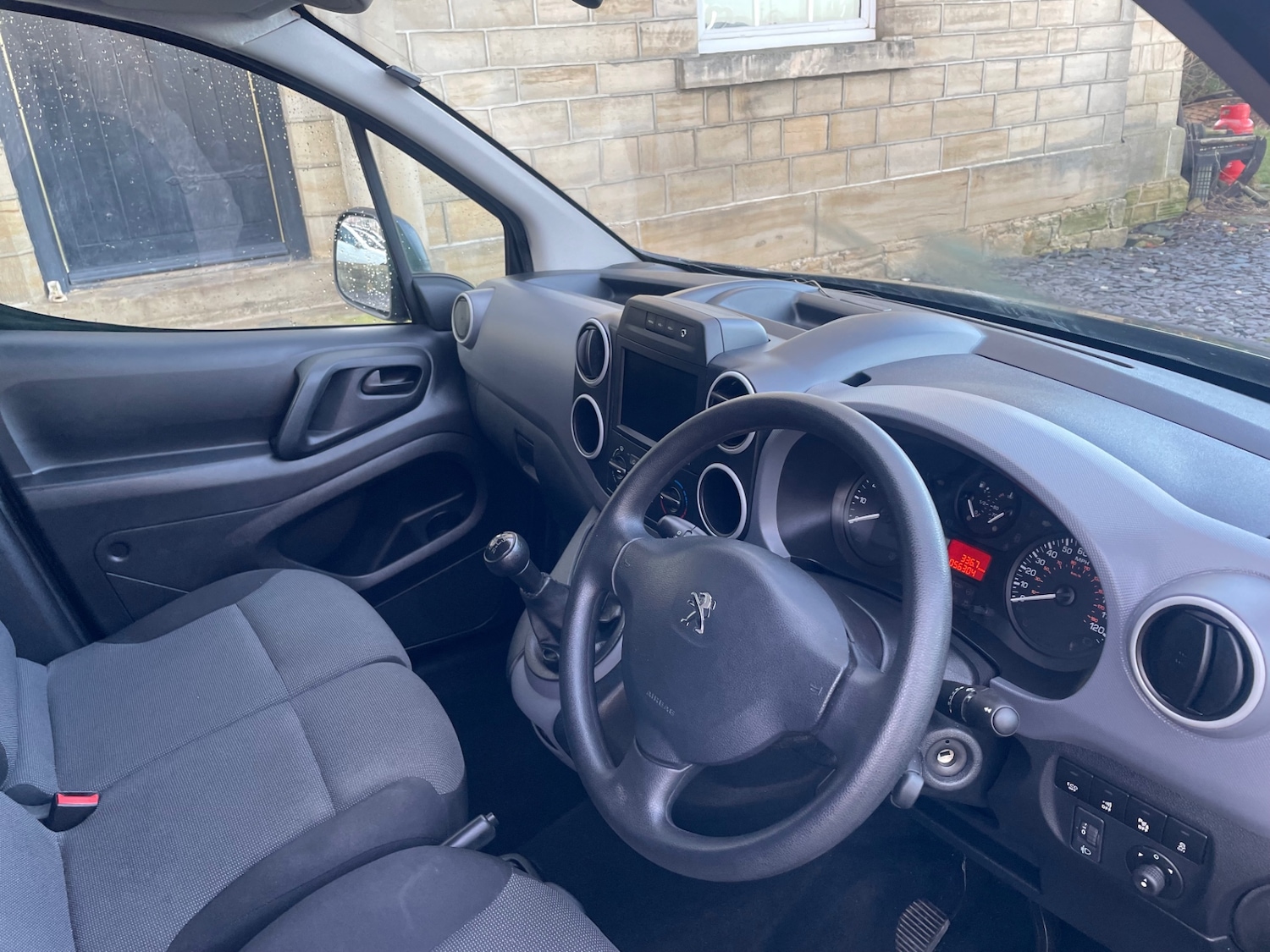 Used Peugeot Partner 2018 for sale - 77136143: Photo 24