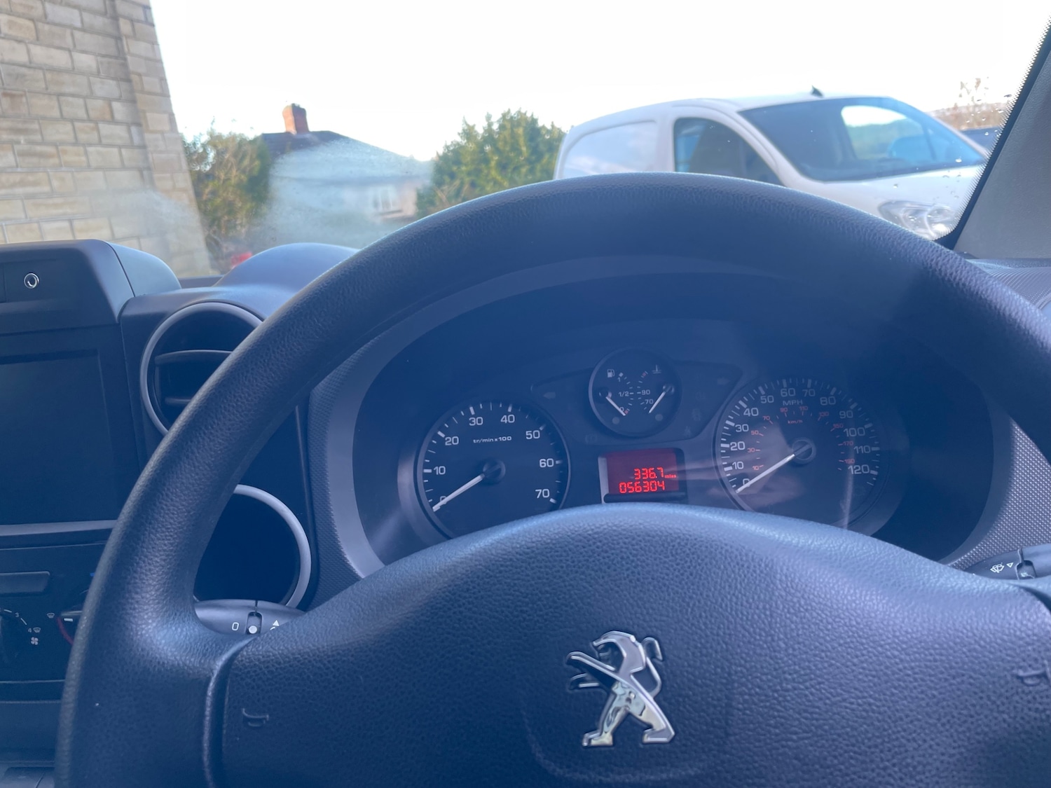 Used Peugeot Partner 2018 for sale - 77136143: Photo 25