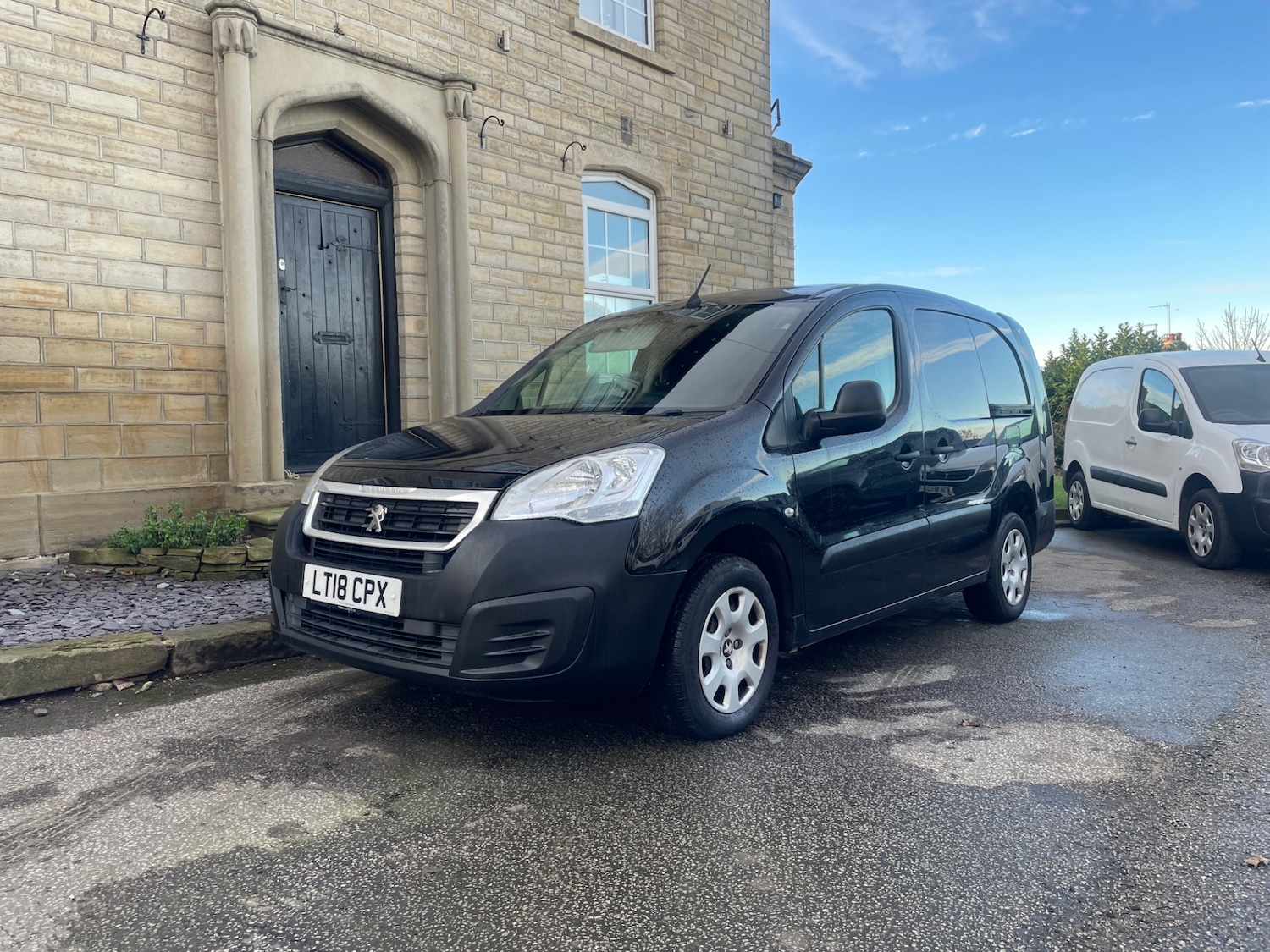 Used Peugeot Partner 2018 for sale - 77136143: Photo 3