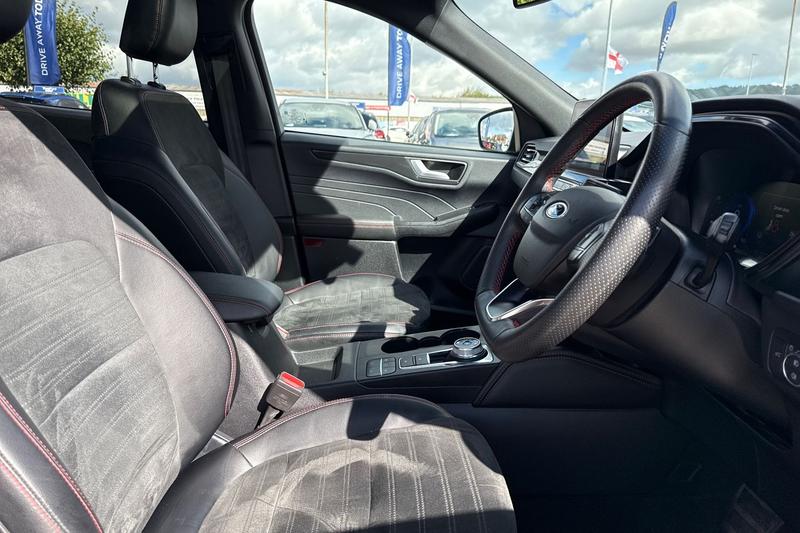 Used Ford Kuga 2022 for sale - 76391378: Photo 17