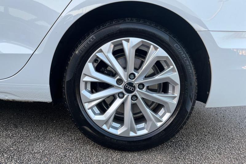 Used Audi A4 2023 for sale - 77176394: Photo 8