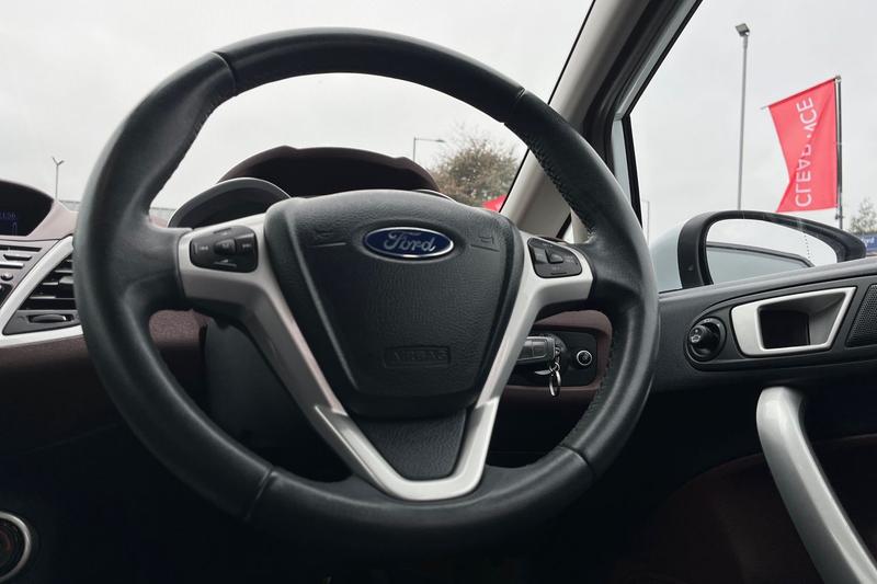 Used Ford Fiesta 2012 for sale - 76266051: Photo 12