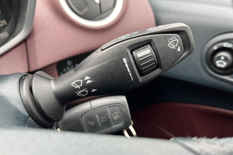 Used Ford Fiesta 2012 for sale - 76266051: Photo 15
