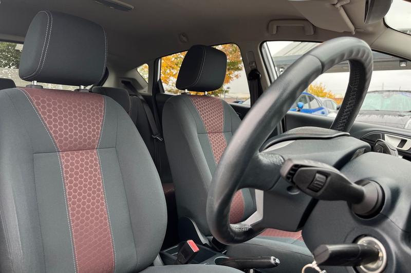 Used Ford Fiesta 2012 for sale - 76266051: Photo 17