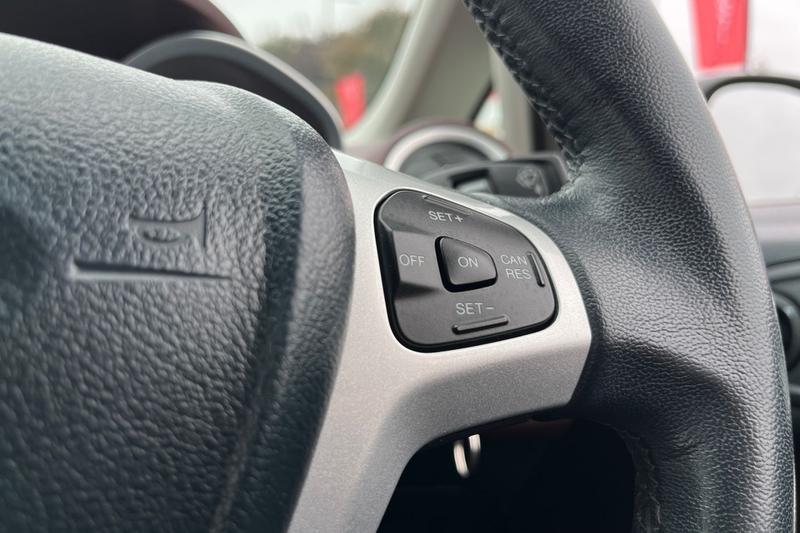 Used Ford Fiesta 2012 for sale - 76266051: Photo 36