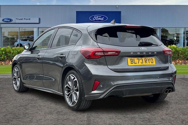 Used Ford Focus 2023 for sale - 76209340: Photo 2