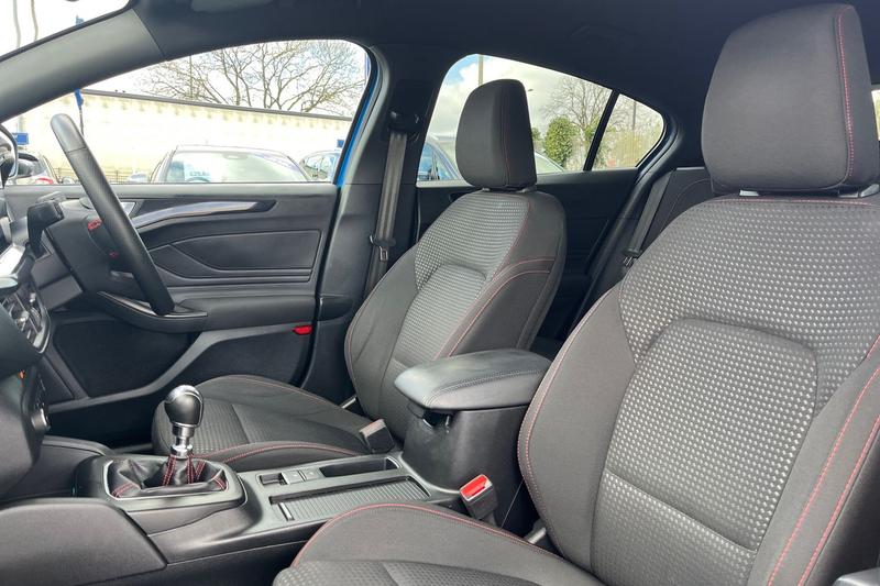 Used Ford Focus 2023 for sale - 78087866: Photo 19