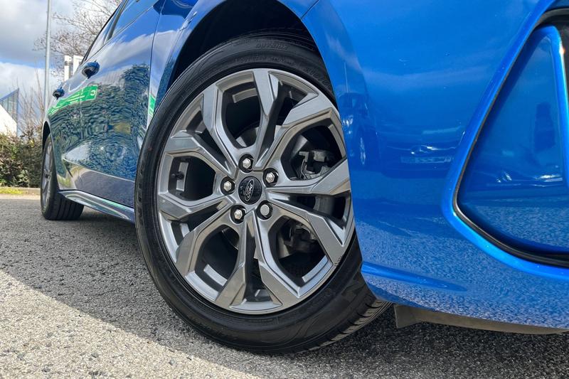 Used Ford Focus 2023 for sale - 78087866: Photo 8