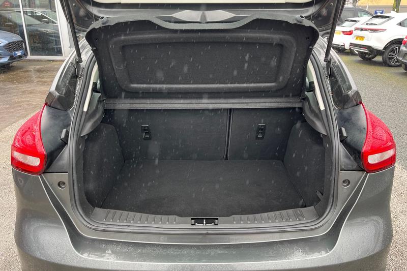 Used Ford Focus 2016 for sale - 77691612: Photo 21