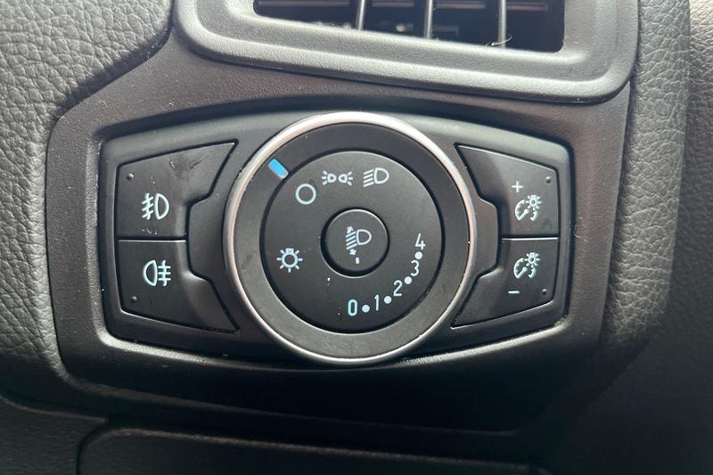 Used Ford Focus 2016 for sale - 77691612: Photo 24