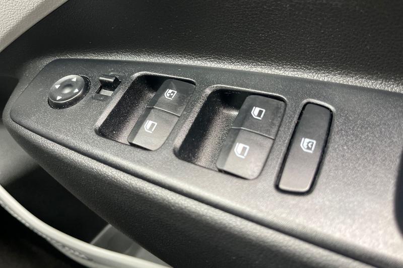 Used Hyundai i10 2023 for sale - 77641433: Photo 16