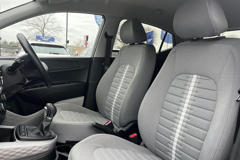 Used Hyundai i10 2023 for sale - 77641433: Photo 19