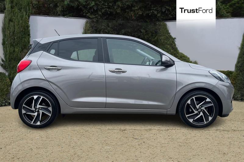 Used Hyundai i10 2023 for sale - 77641433: Photo 3