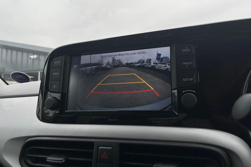 Used Hyundai i10 2023 for sale - 77641433: Photo 30