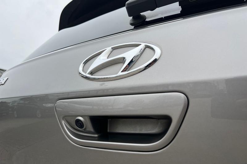 Used Hyundai i10 2023 for sale - 77641433: Photo 39