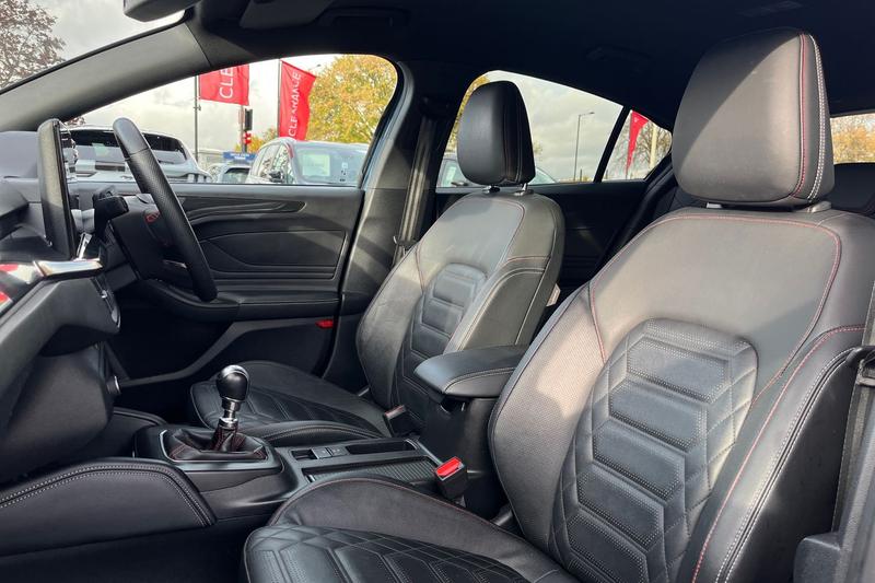 Used Ford Focus 2022 for sale - 76405328: Photo 19