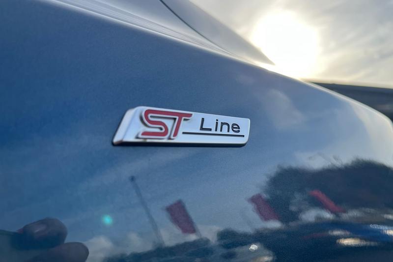 Used Ford Focus 2022 for sale - 76405328: Photo 40