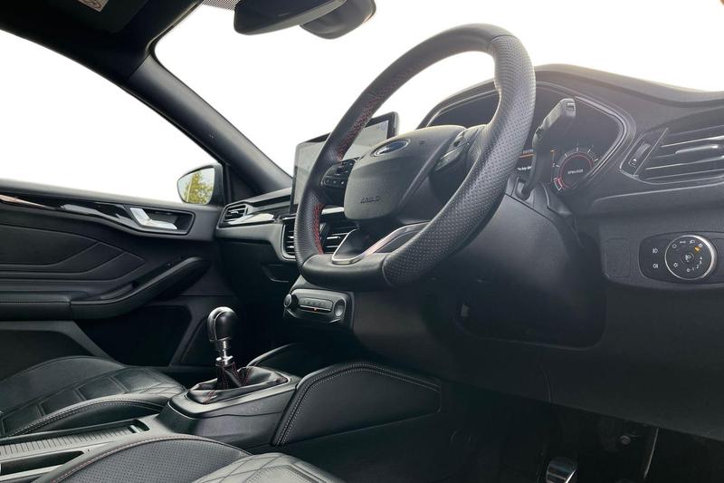 Used Ford Focus 2022 for sale - 76405328: Photo 9