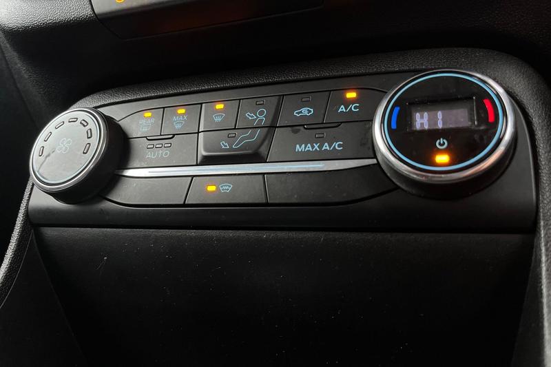 Used Ford Fiesta 2020 for sale - 77274927: Photo 32