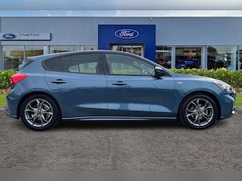 Used Ford Focus 2020 for sale - 76114547: Photo 3