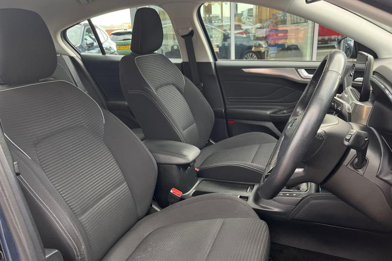 Used Ford Focus 2018 for sale - 76184389: Photo 17
