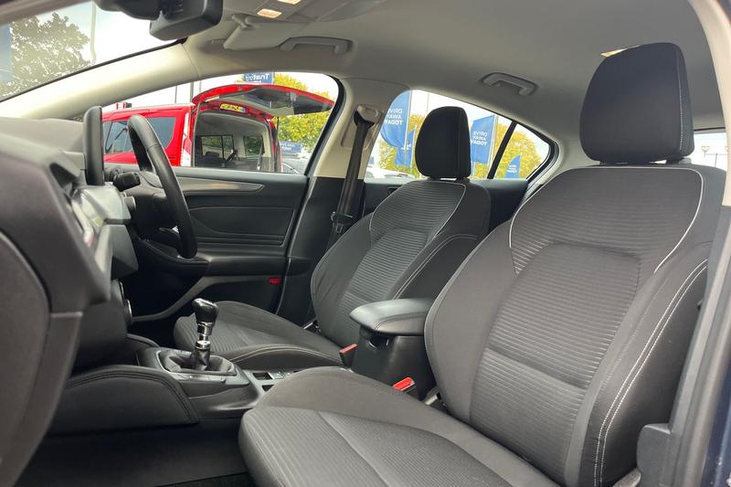 Used Ford Focus 2018 for sale - 76184389: Photo 19