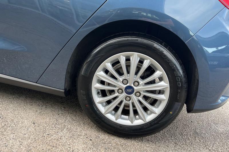 Used Ford Focus 2018 for sale - 76184389: Photo 8