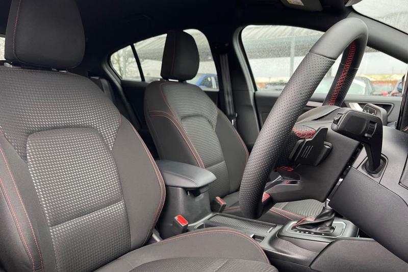 Used Ford Focus 2023 for sale - 77697560: Photo 17