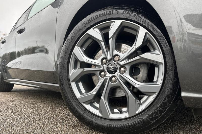 Used Ford Focus 2023 for sale - 77697560: Photo 8