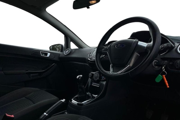 Used Ford Fiesta 2016 for sale - 76222698: Photo 9