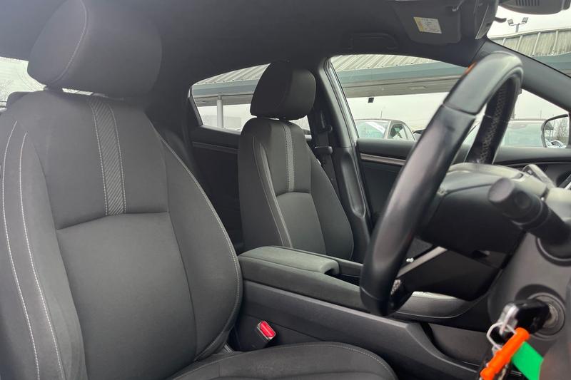 Used Honda Civic 2019 for sale - 77176439: Photo 17