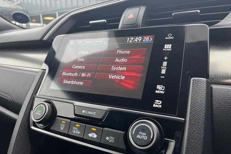 Used Honda Civic 2019 for sale - 77176439: Photo 28