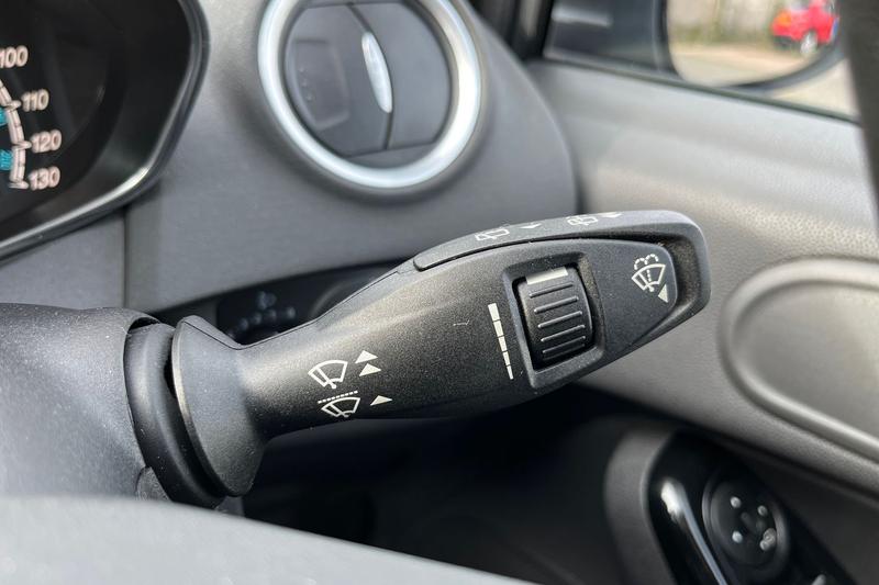 Used Ford Fiesta 2015 for sale - 77427235: Photo 15