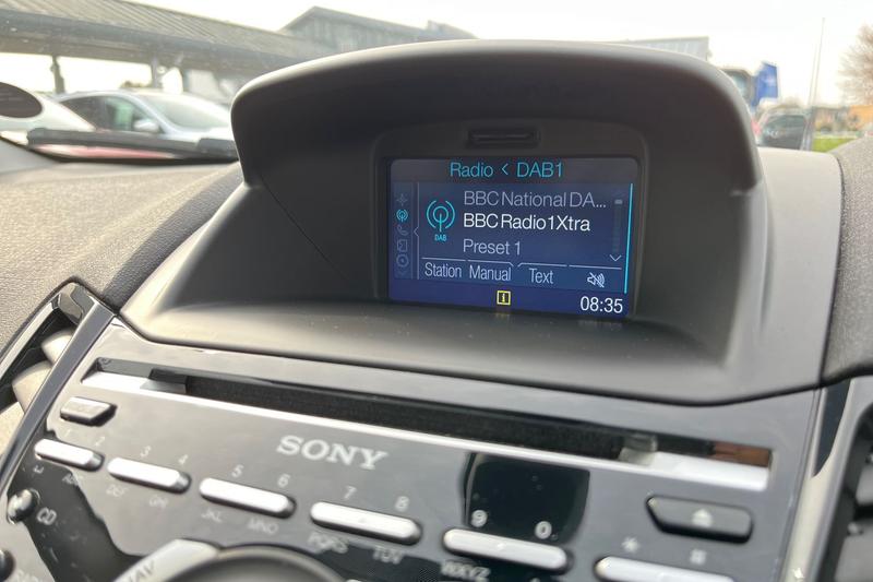 Used Ford Fiesta 2015 for sale - 77427235: Photo 26