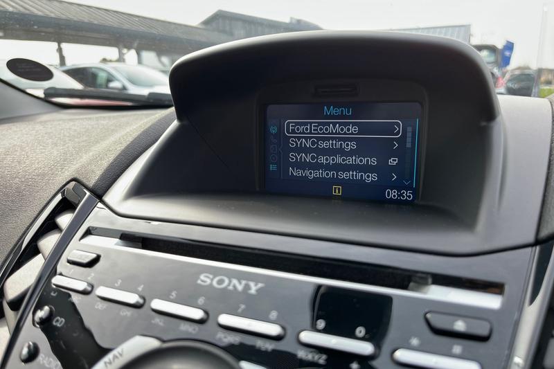 Used Ford Fiesta 2015 for sale - 77427235: Photo 27