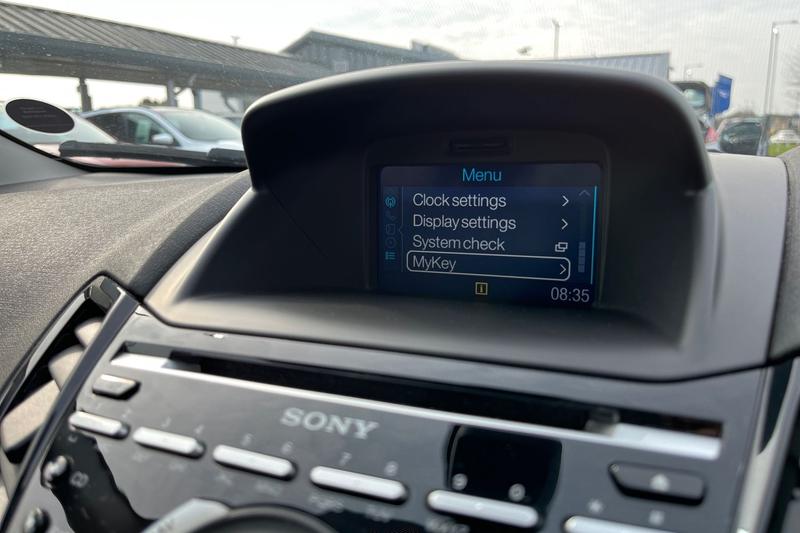 Used Ford Fiesta 2015 for sale - 77427235: Photo 29