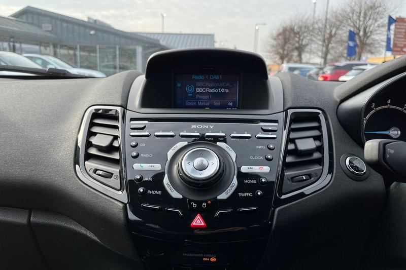 Used Ford Fiesta 2015 for sale - 77427235: Photo 31