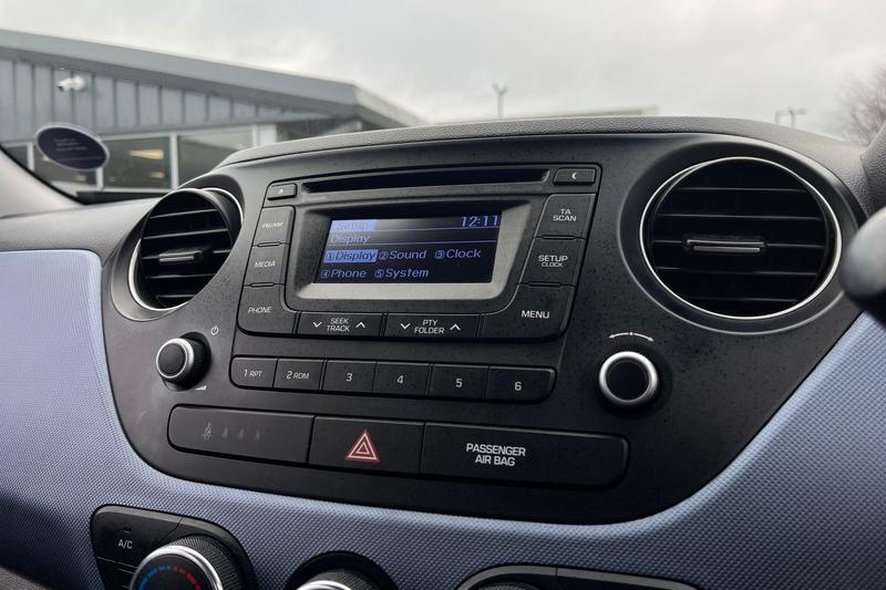 Used Hyundai i10 2014 for sale - 77487182: Photo 30