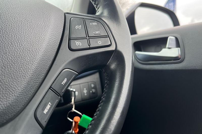 Used Hyundai i10 2014 for sale - 77487182: Photo 36