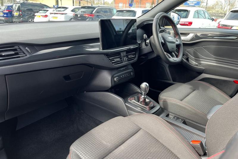 Used Ford Focus 2023 for sale - 78028675: Photo 18