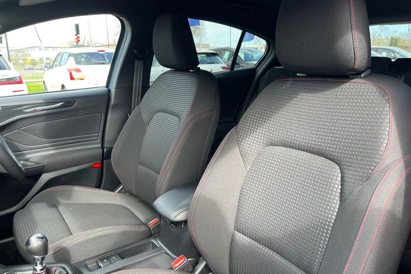 Used Ford Focus 2023 for sale - 78028675: Photo 19