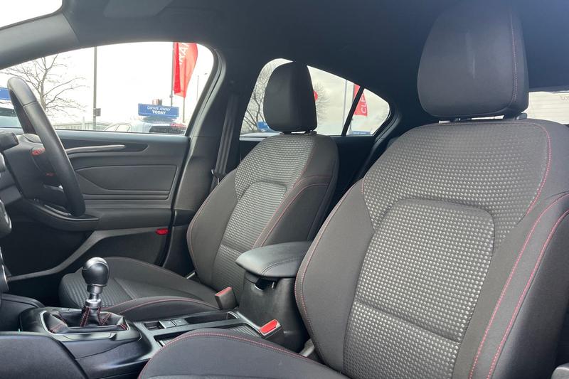 Used Ford Focus 2020 for sale - 77176438: Photo 19