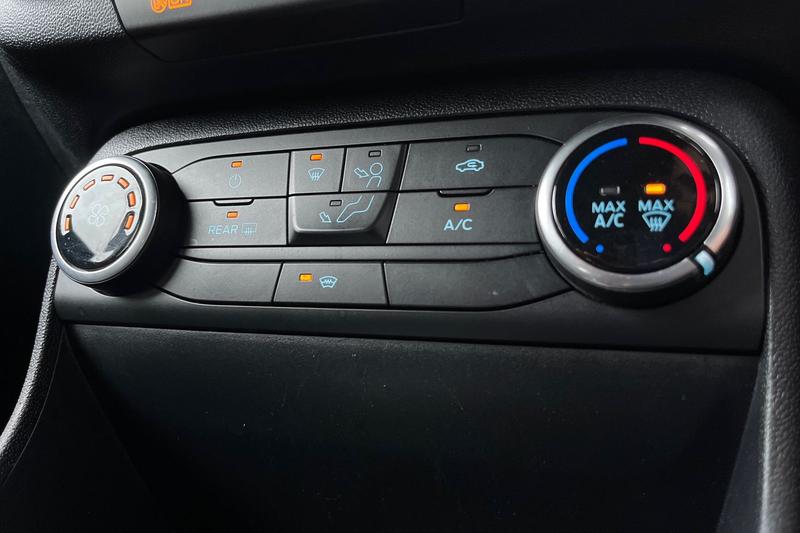 Used Ford Fiesta 2020 for sale - 77187064: Photo 32