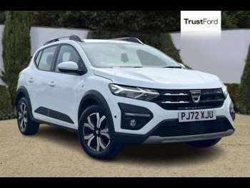 2022 - 1.0 TCe Bi-Fuel Prestige 5dr ** Heated Seats ** Manual
