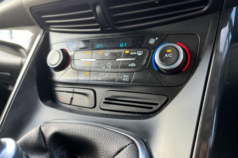 Used Ford Kuga 2017 for sale - 76862401: Photo 33