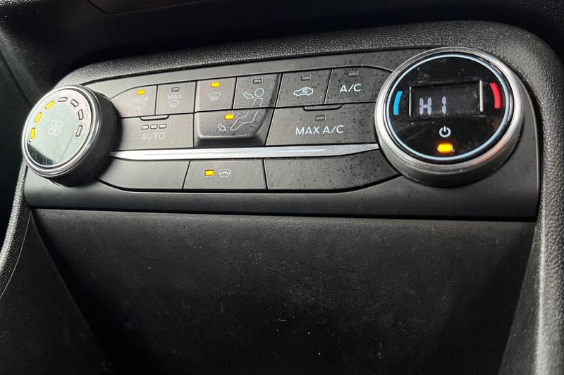 Used Ford Fiesta 2019 for sale - 76405331: Photo 32