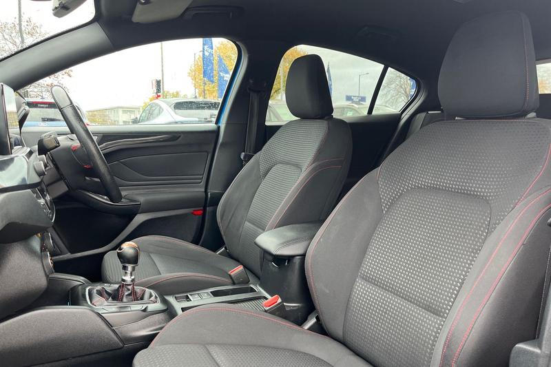 Used Ford Focus 2019 for sale - 76467815: Photo 19