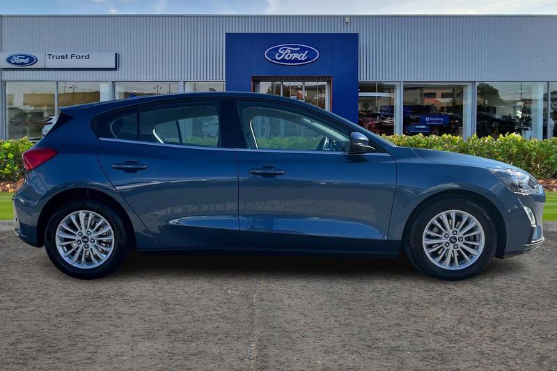 Used Ford Focus 2022 for sale - 76076755: Photo 3