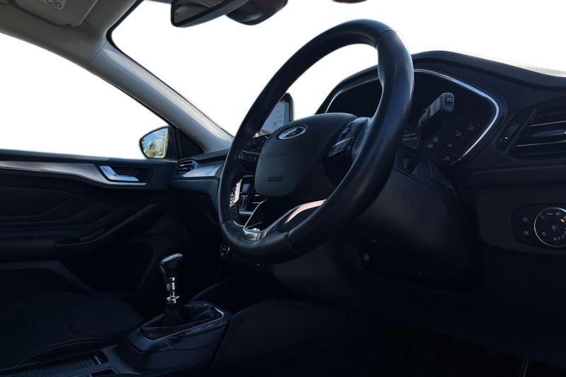 Used Ford Focus 2022 for sale - 76076755: Photo 9