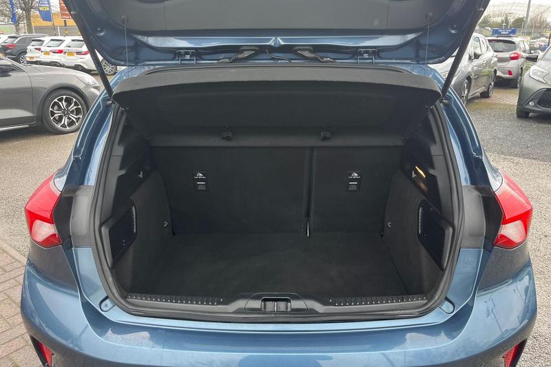 Used Ford Focus 2021 for sale - 78042792: Photo 21